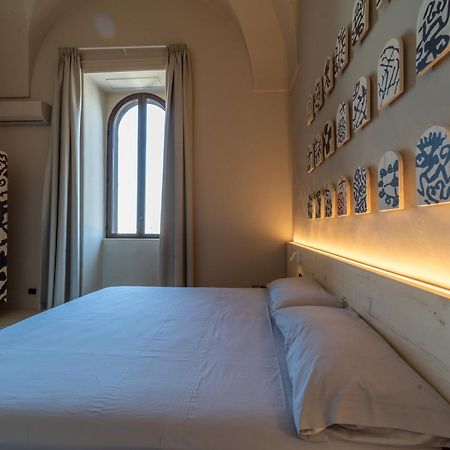 Palazzo Vergine - By Inside Salento กัลลีโปลี ภายนอก รูปภาพ
