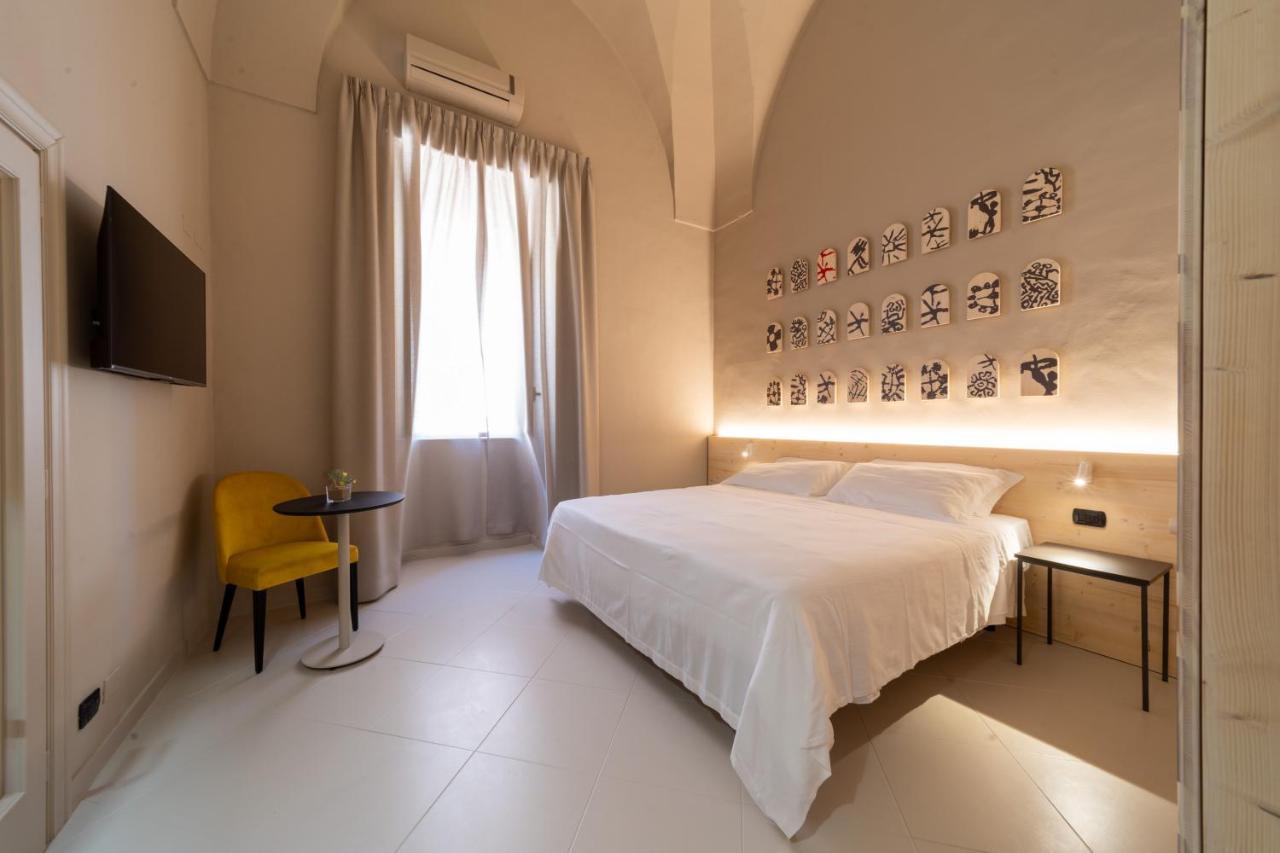 Palazzo Vergine - By Inside Salento กัลลีโปลี ภายนอก รูปภาพ