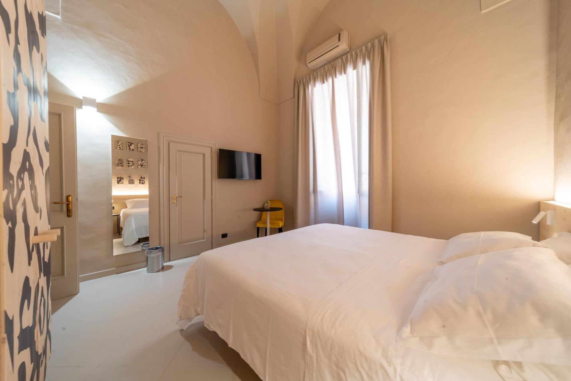 Palazzo Vergine - By Inside Salento กัลลีโปลี ภายนอก รูปภาพ